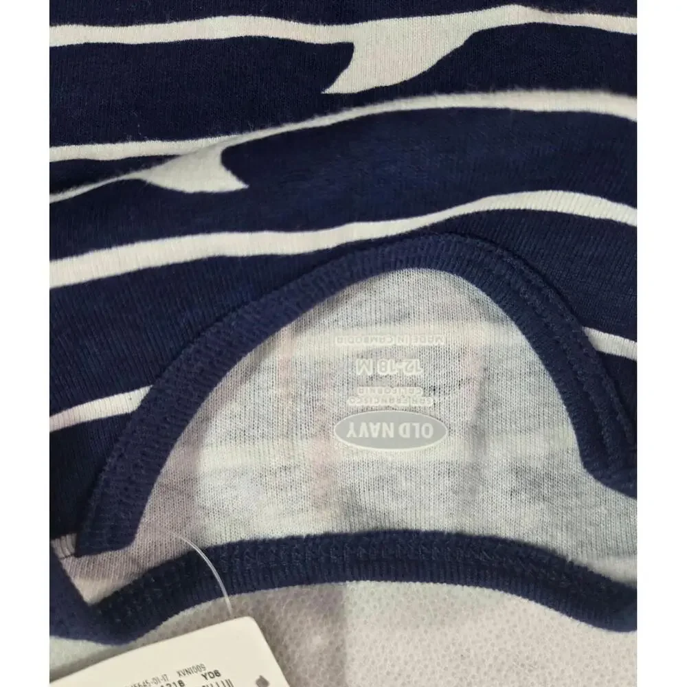 Old Navy Navy Blue Shark Fin Pattern Sleeveless Bodysuit‎ Size 12-18 Months